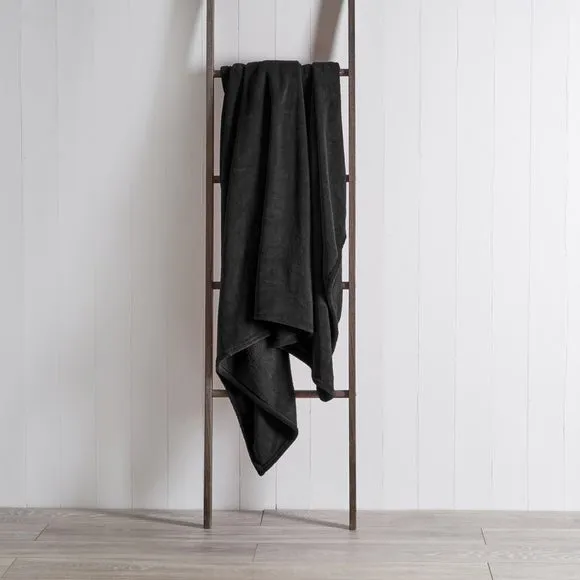 Soft Fleece 130cm x 170cm Throw Blanket 1
