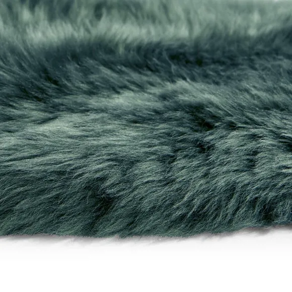 Single Pelt Sheepskin Rug 4