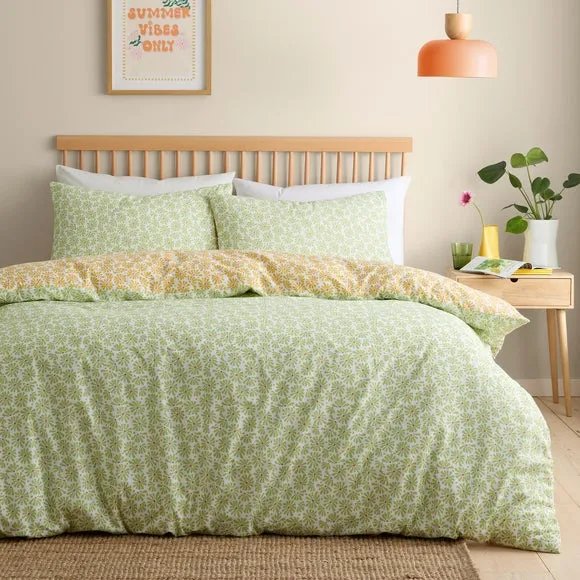 Fusion Retro Daisy Floral Polycotton Duvet Cover & Pillowcase Set 2