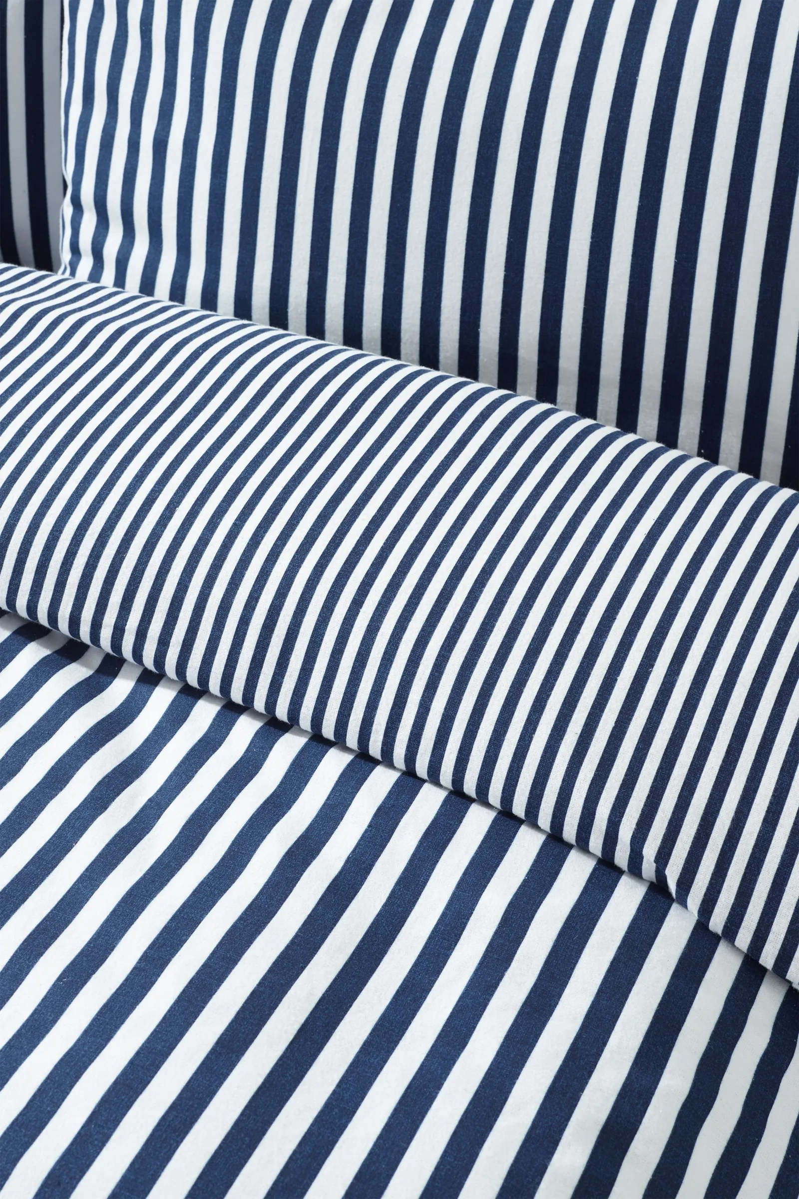 Catherine Lansfield Brushed Stripe 100% Cotton Duvet Cover Set in Navy 4