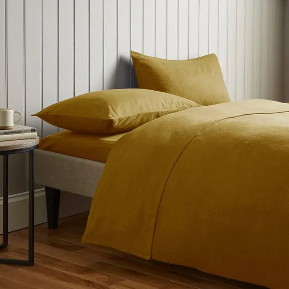 Soft & Cosy 100% Brushed Cotton Fitted Sheet 1