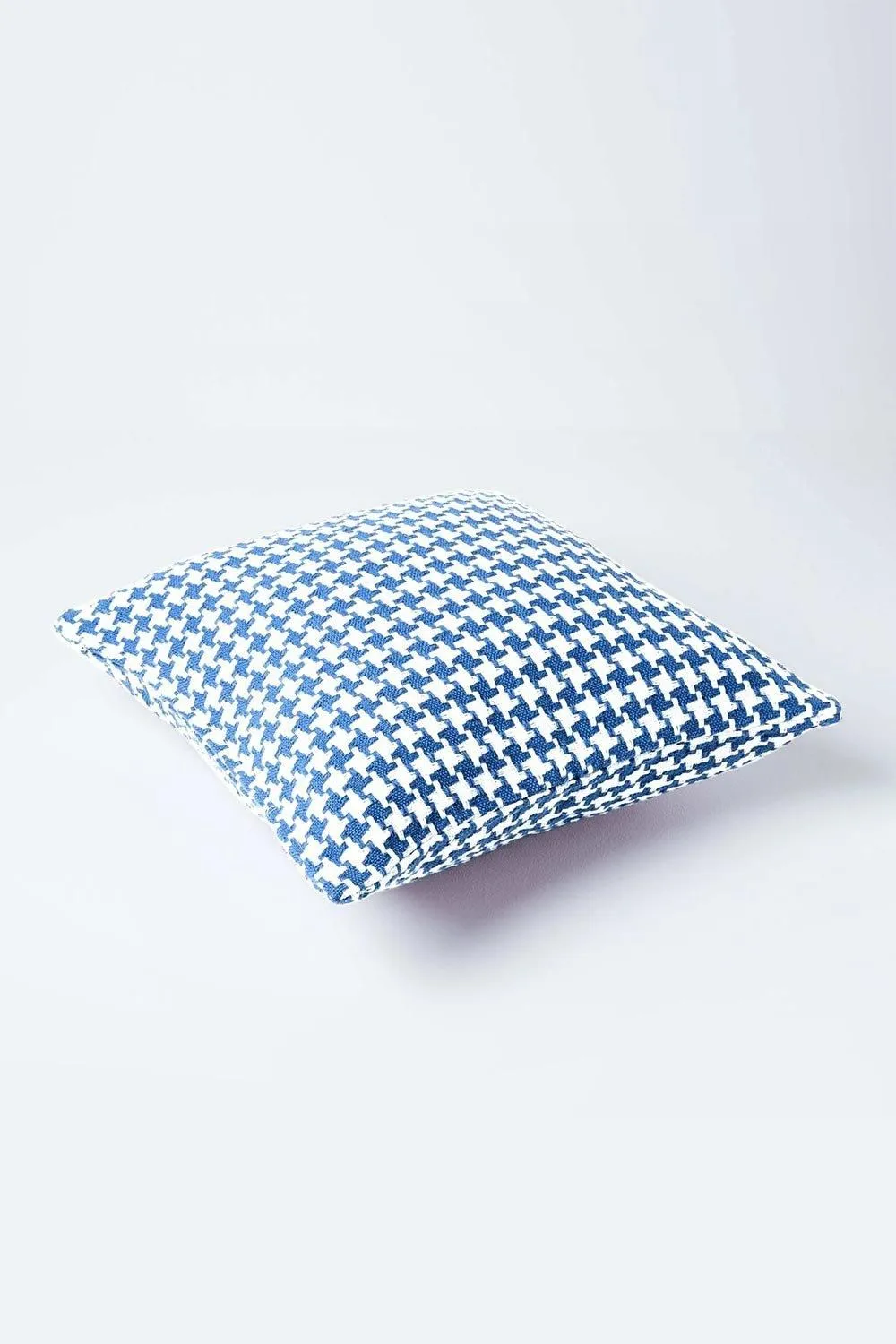 Homescapes Houndstooth 100% Cotton Cushion Cover in Blue 3