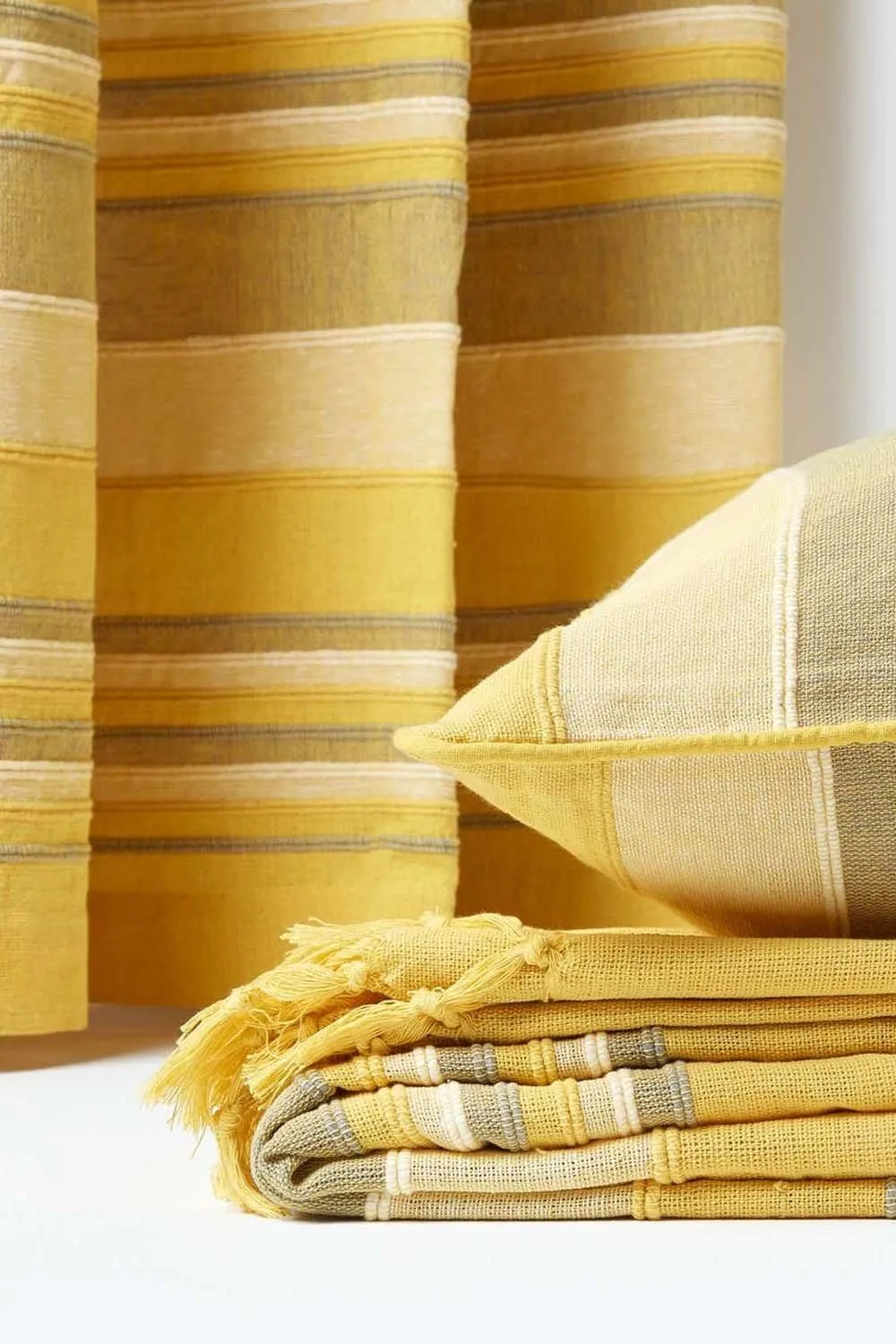 Homescapes Cotton Striped Morocco Cushion Cover in Yellow 5
