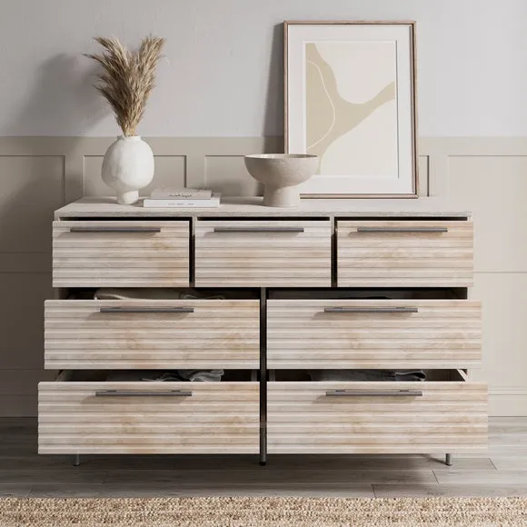 Bryant 7 Drawer Chest 2