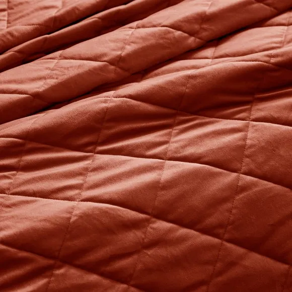 Castleton Quilted Bedspread 2