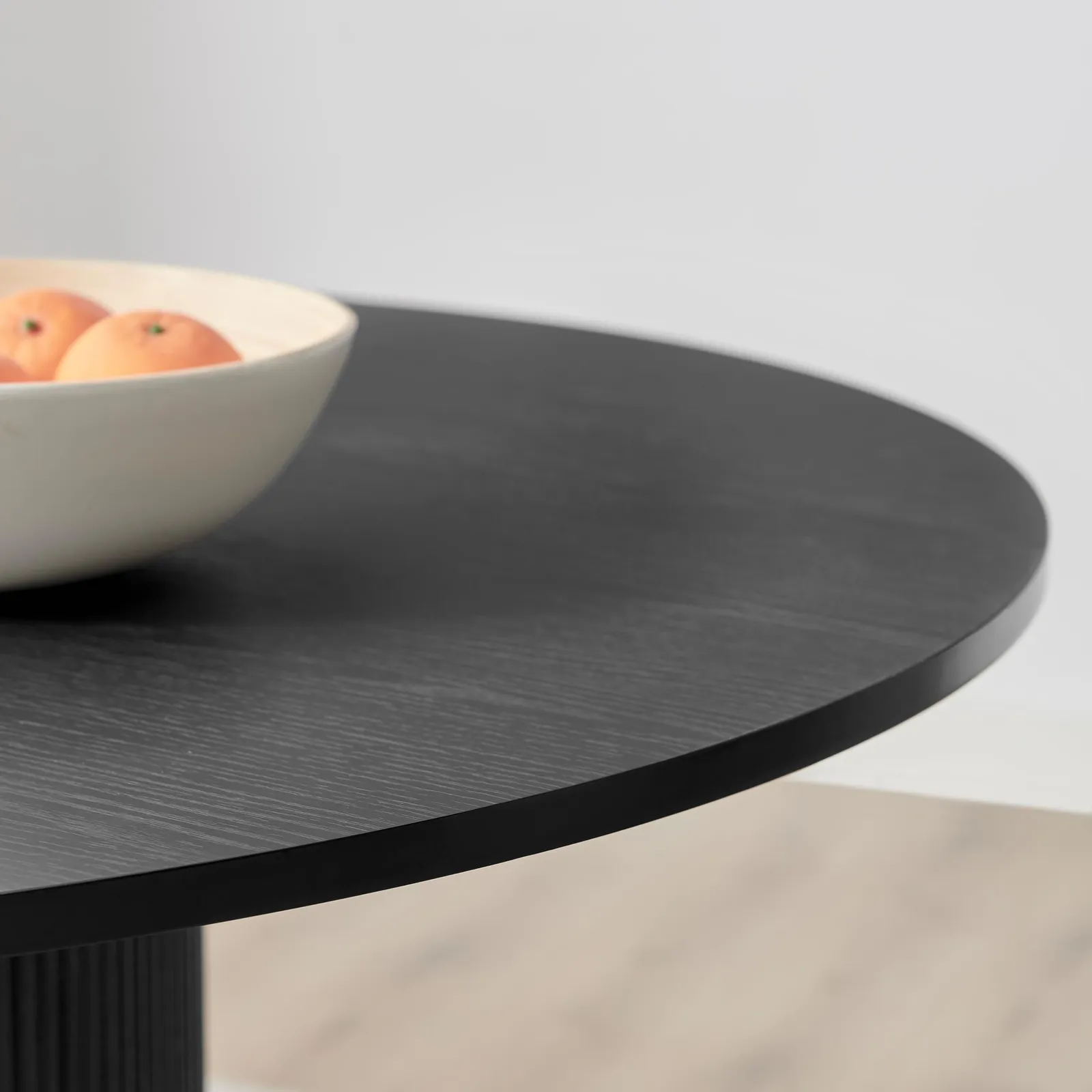 FurnitureboxUK Penrose Black Round Dining Table & 4 Oak Masa Chairs in Light Oak 6