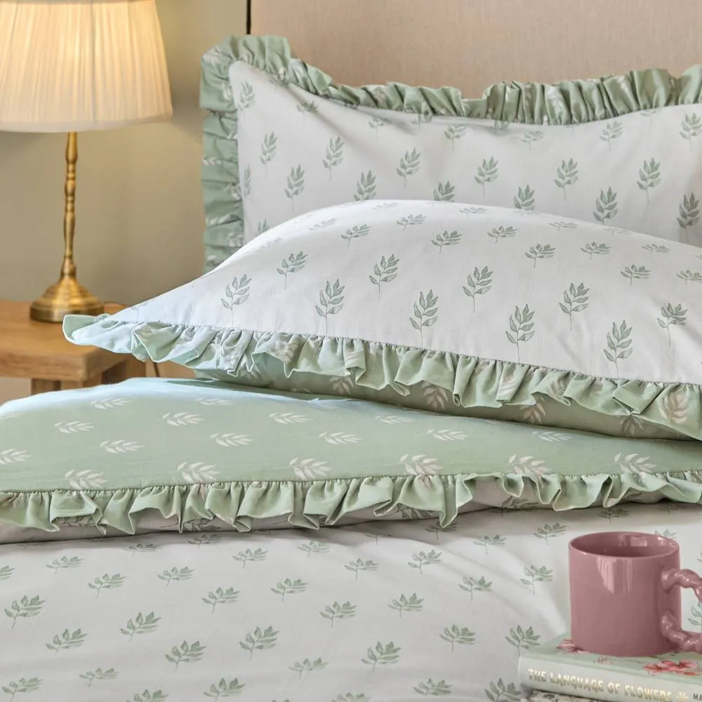 Wylder Ava Leaf Print Reversible Duvet Cover Set in White 3