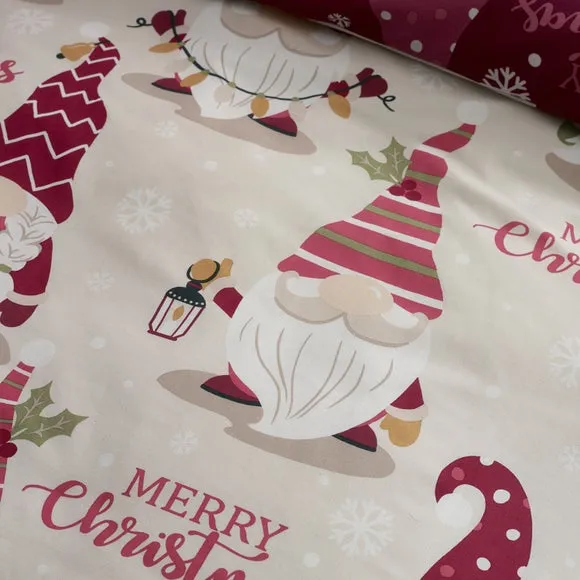 Catherine Lansfield Christmas Gnomes Polycotton Duvet Cover & Pillowcase Set 3
