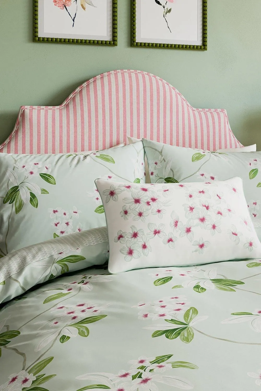 Sanderson 'Oleander' Cotton Duvet Cover Set in Blue 2