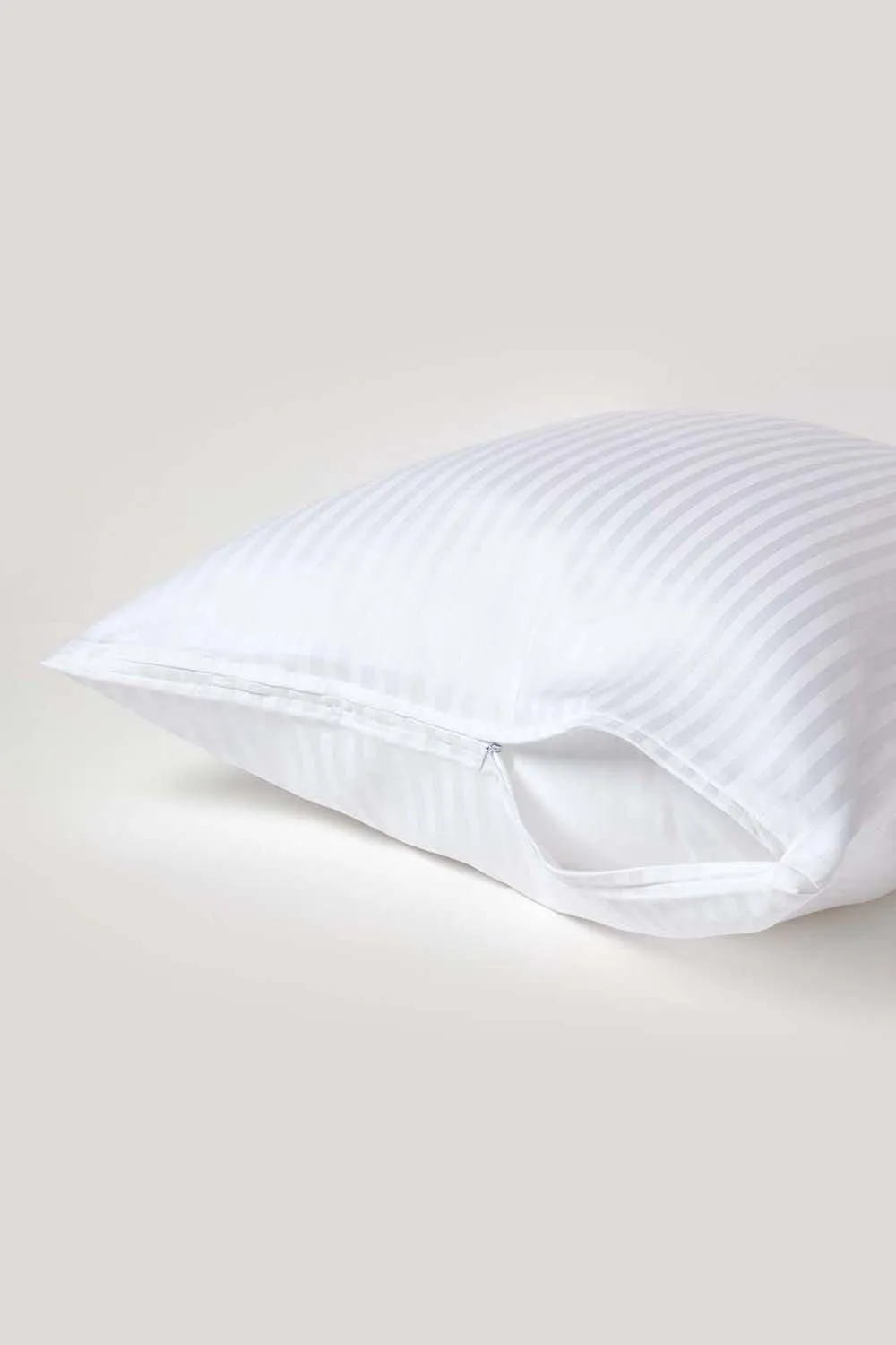 Homescapes Continental Pillowcase Egyptian Cotton 330 TC, 60 x 60 cm in White 3