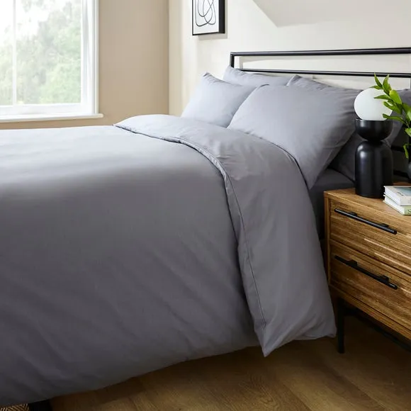 Soft and Easycare Polycotton Duvet Cover & Pillowcase Set 5