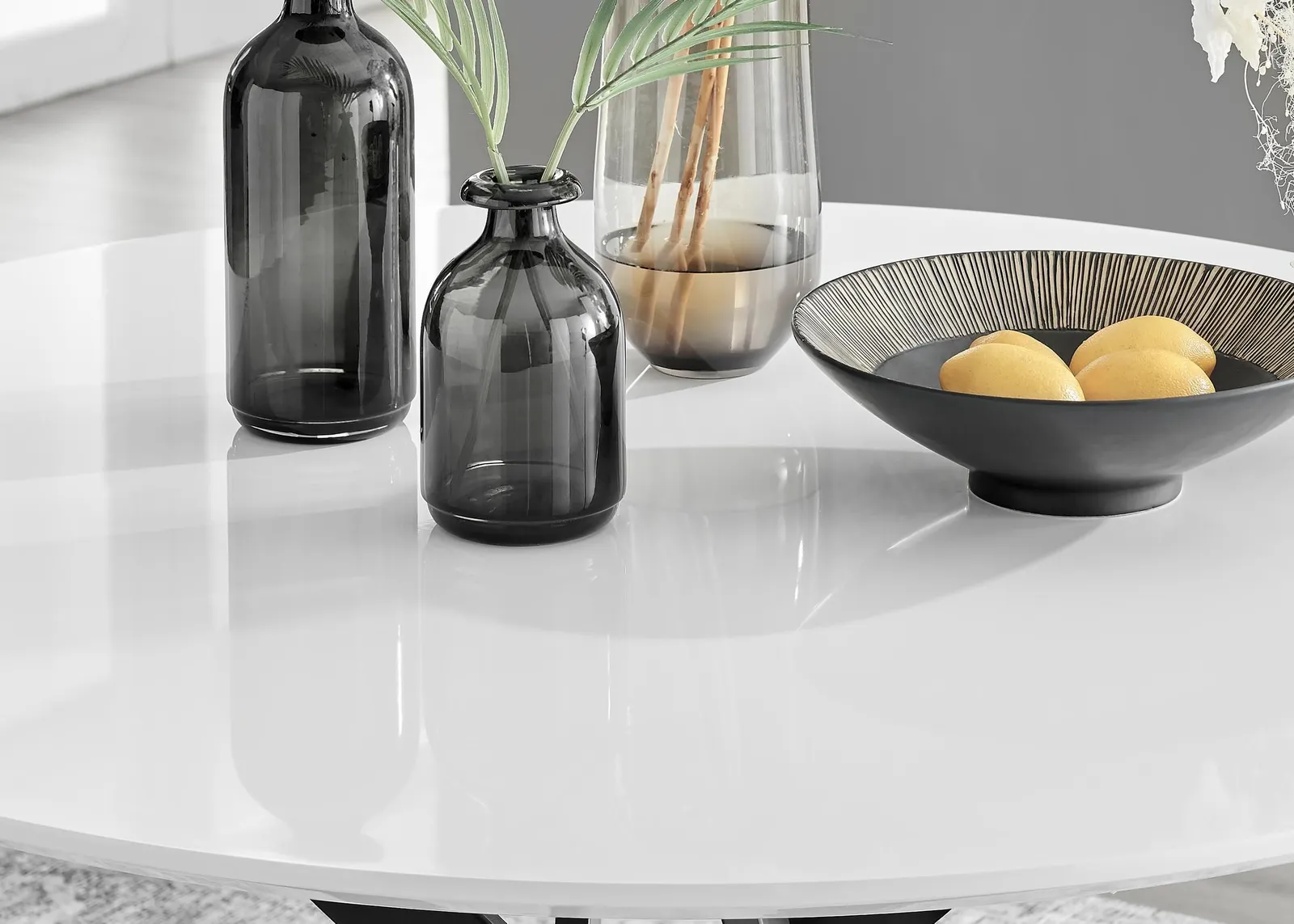 FurnitureboxUK Novara 120cm Round 6-Seater Dining Table With Black Metal Legs in White 4