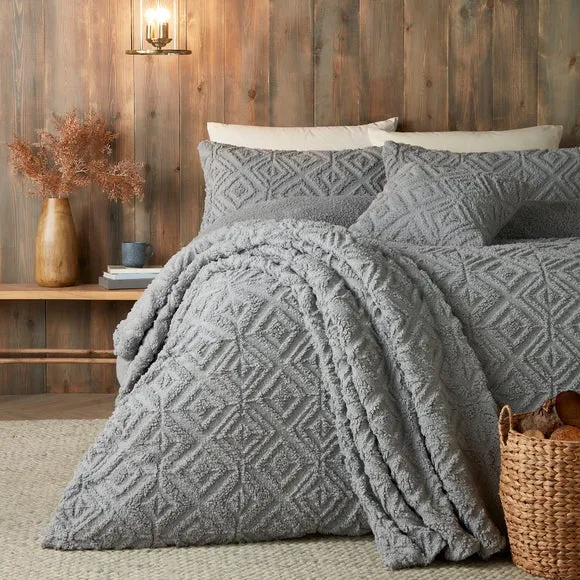 Fusion Geo Fleece Square Cushion 2
