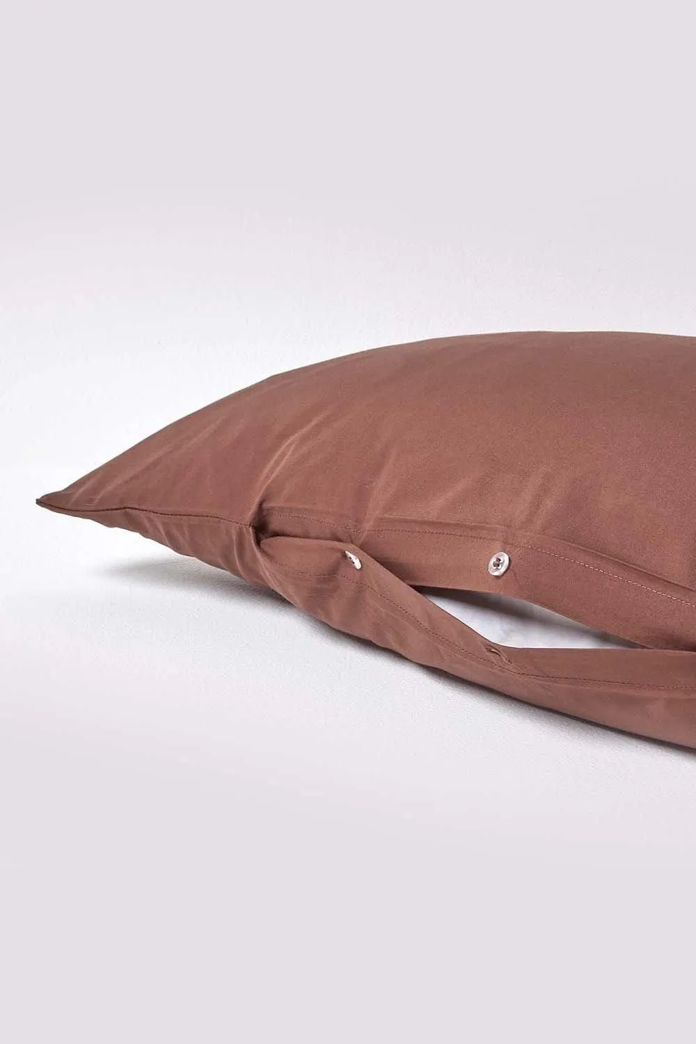 Homescapes Egyptian Cotton V Shaped Pillowcase 200 TC in Brown 4