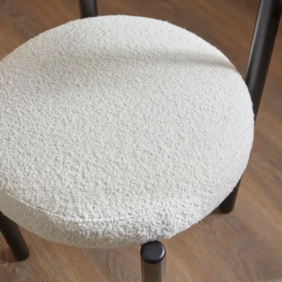Amari 4 Seater Round Dining Table with 4 Violeta Ivory Boucle Dining Chairs 3