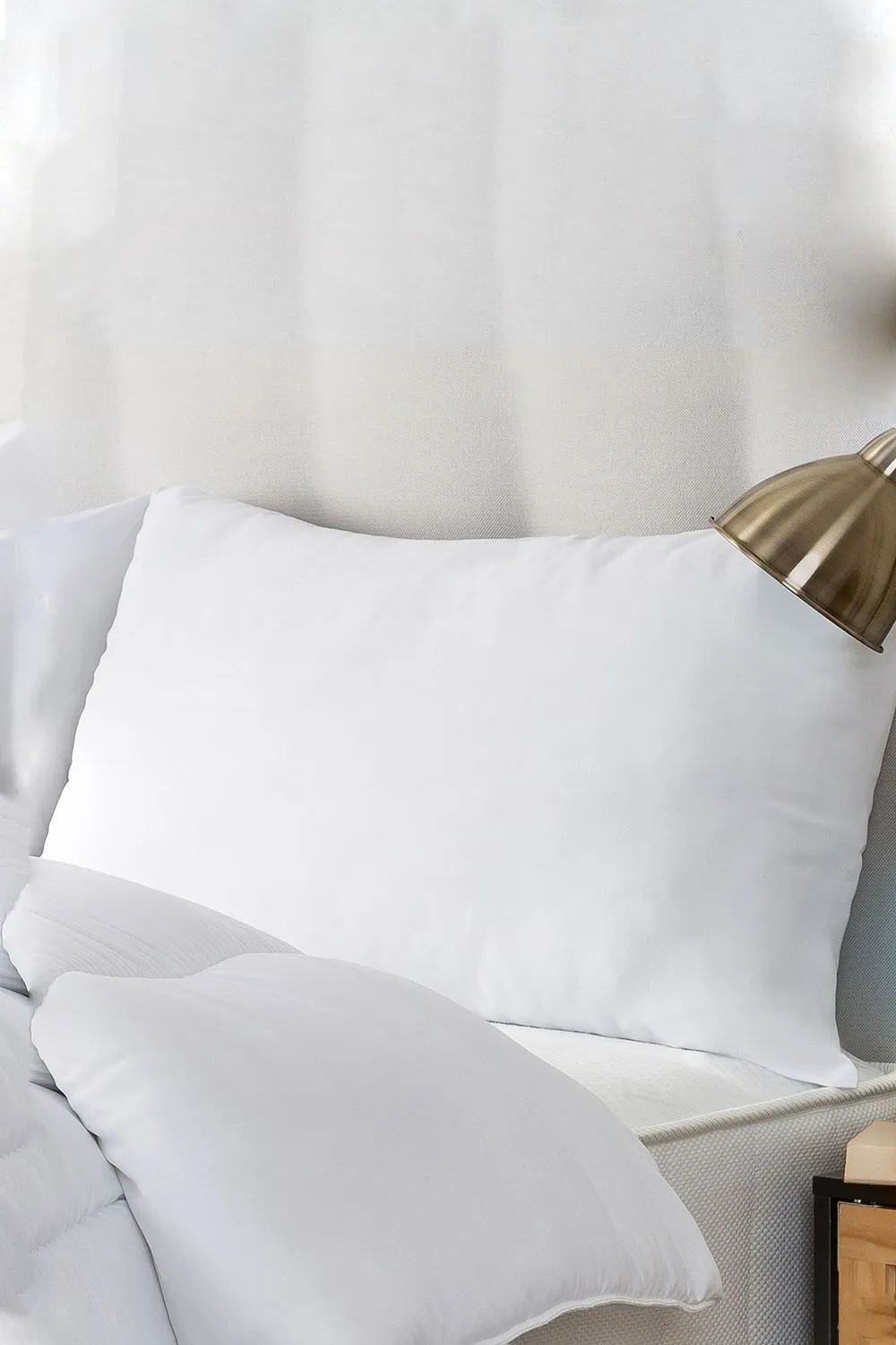 Slumberdown Cosy Nights 10.5 Tog All Year Round Duvet With 2 Pillows in White 4