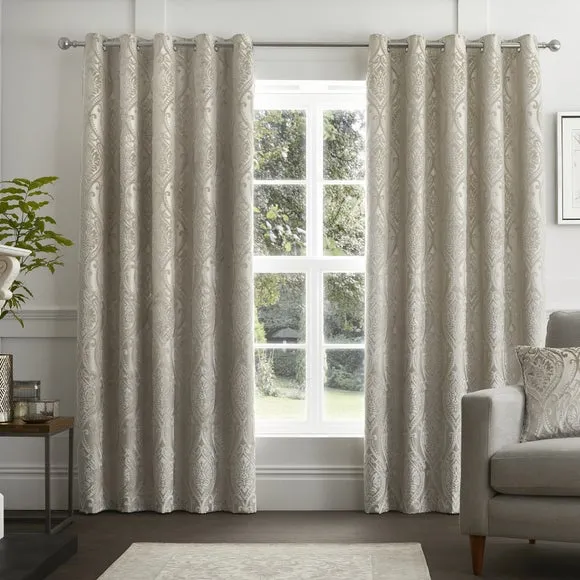 Curtina Chateau Eyelet Curtains 2
