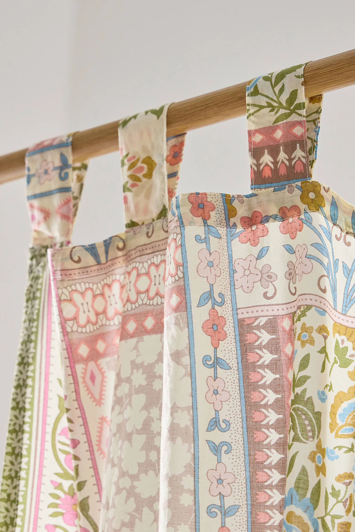 Patchwork Print Curtain 4
