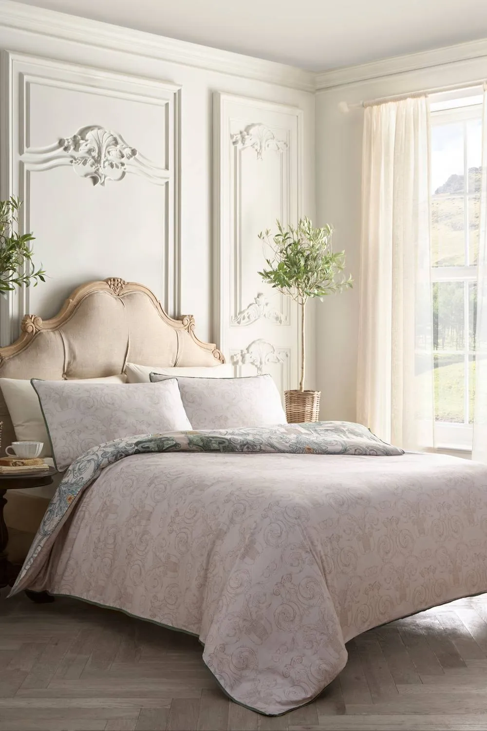 Laurence Llewelyn-Bowen 'Tuscan Garden' 100% Cotton Sateen Duvet Cover Set in Green 4