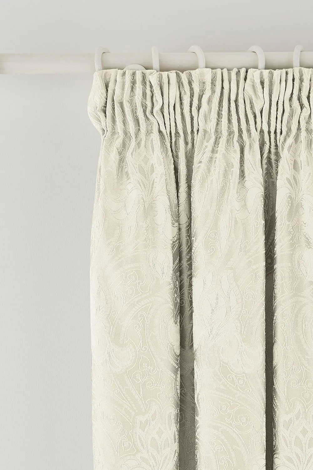 Sanderson 'Ashbee' Lined Curtains in Ivory 2