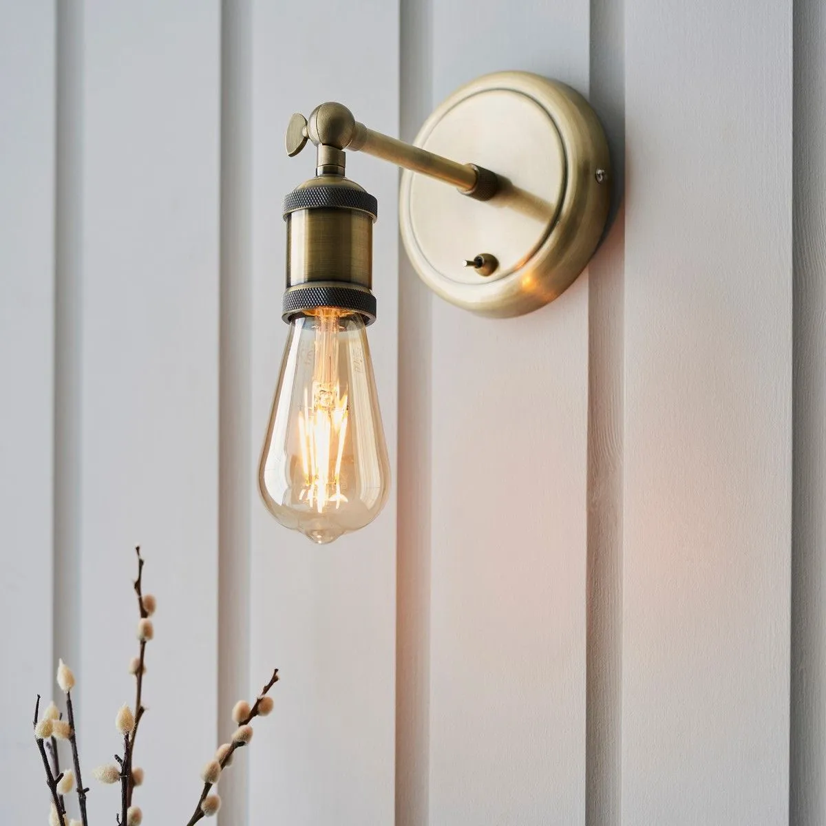 Netlighting Hal Metal Wall Lamp Antique Brass Plate in Yellow 2