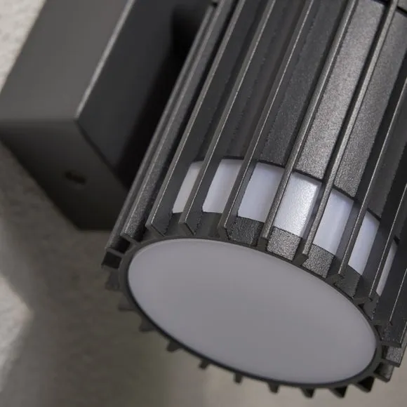 Muto Ribbed Outdoor Wall Light 2