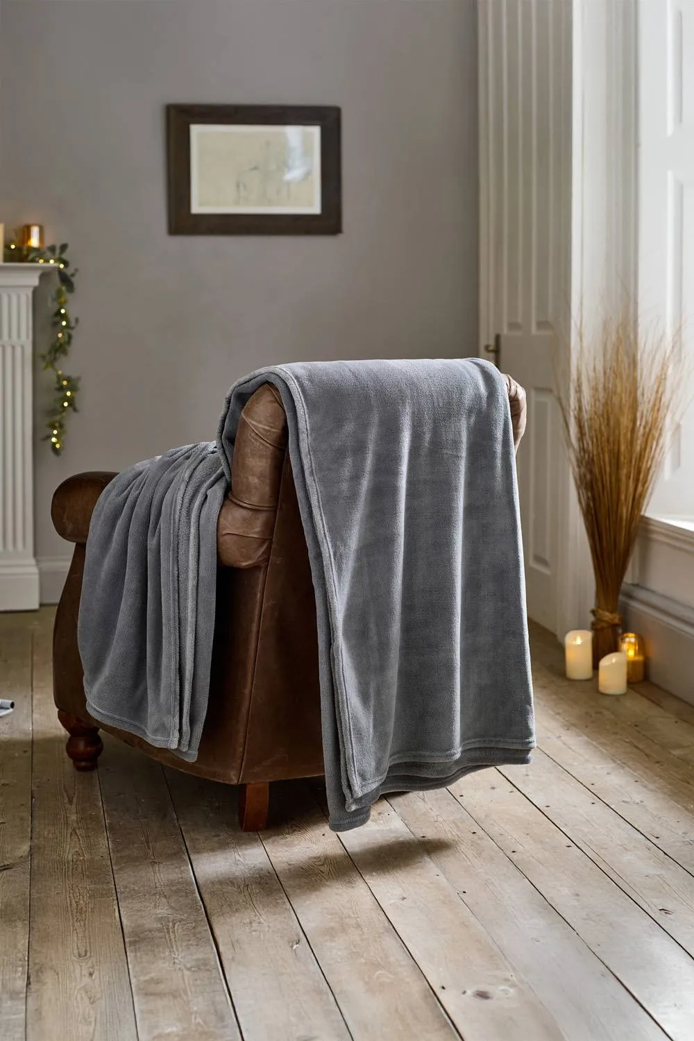 Deyongs "The Big One" Ultra-Soft Large Plush Throw - 230x270cm Oversized Fleece Blanket in Grey