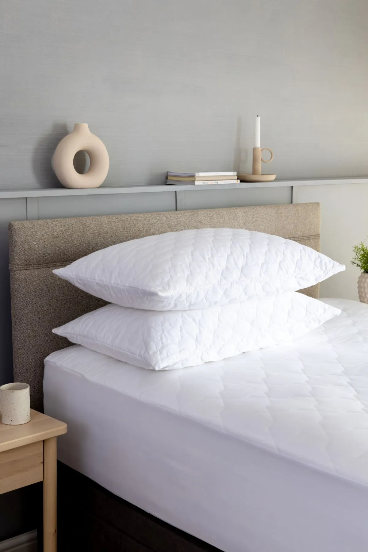 Soak&Sleep Quilted Cotton Pillow Protector Pair in White 4