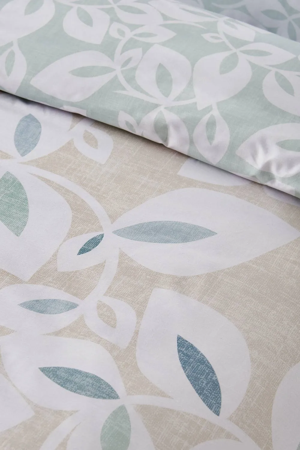 Catherine Lansfield 'Inga Leaf' Reversible Duvet Cover Set in Natural 4