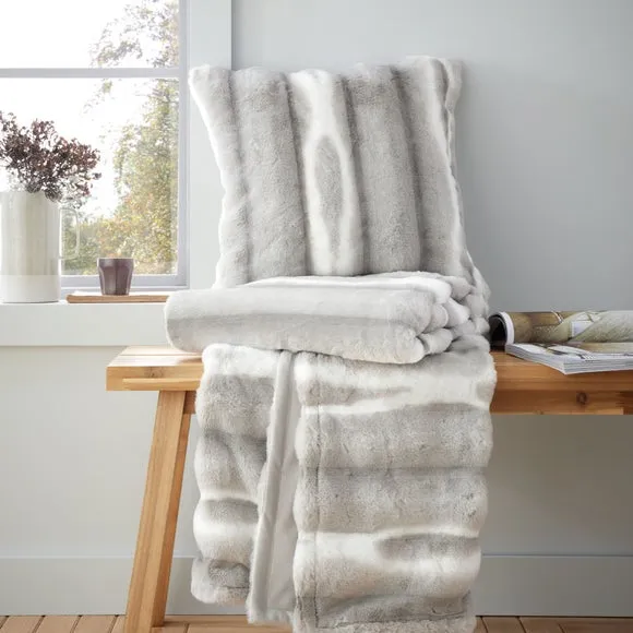 Flint Faux Fur Throw Blanket 130cm x 170cm 5