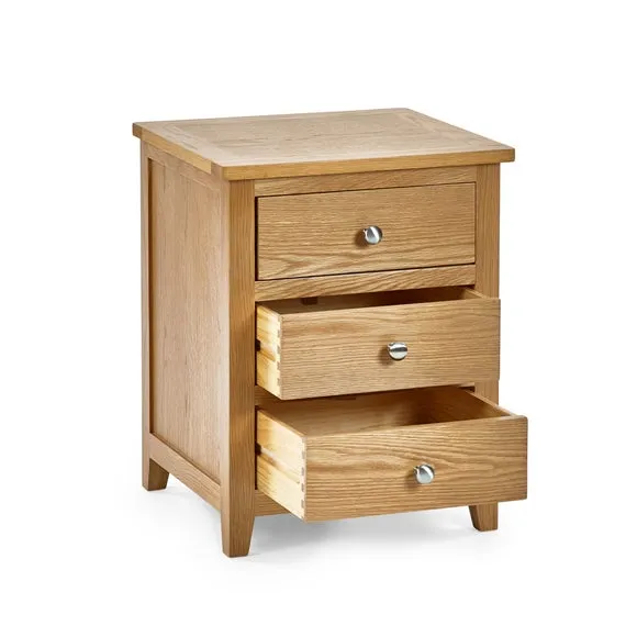 Jenkins 3 Drawer Bedside Table, Oak 3