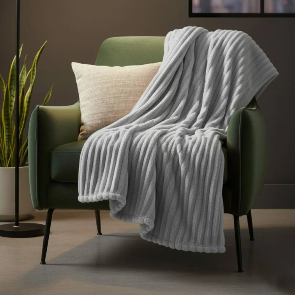Snug City Chunky Ribbed Mink Throw Ultra Soft Warm Elegant Blanket for Sofa Bed in Silver