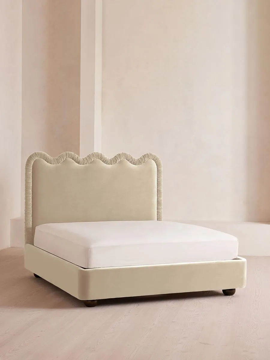 Tristan Bed, King, Velvet, Oyster