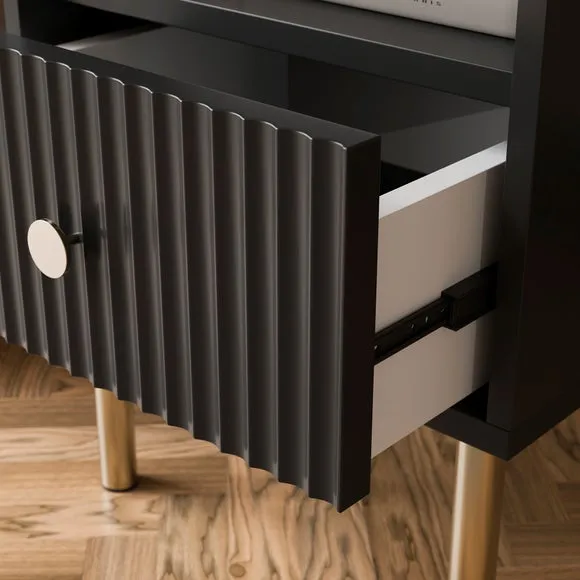 Georgi Compact Bedside Table 4
