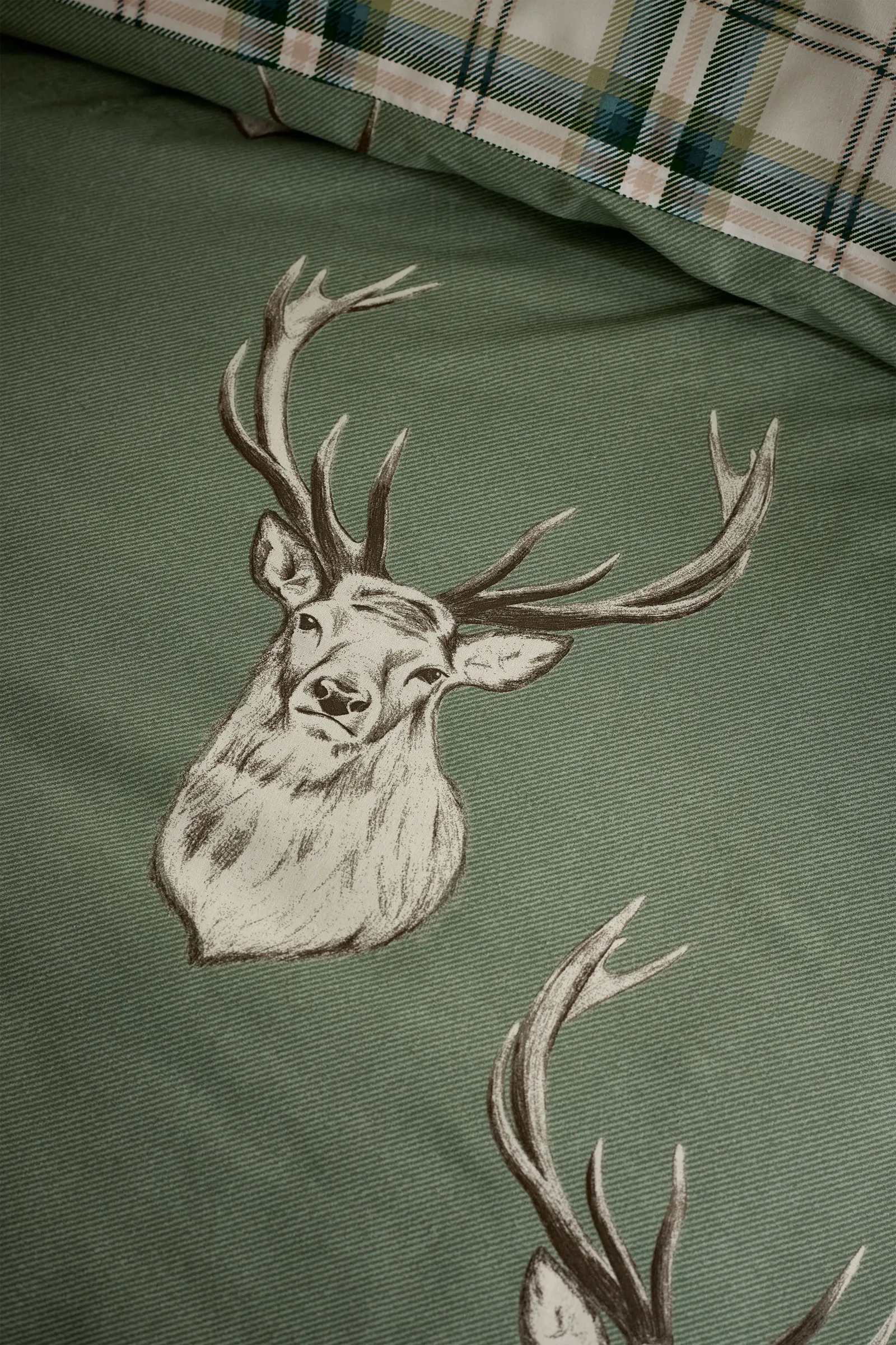 Catherine Lansfield 'Stag Check' Reversible Duvet Cover Set in Light Green 4