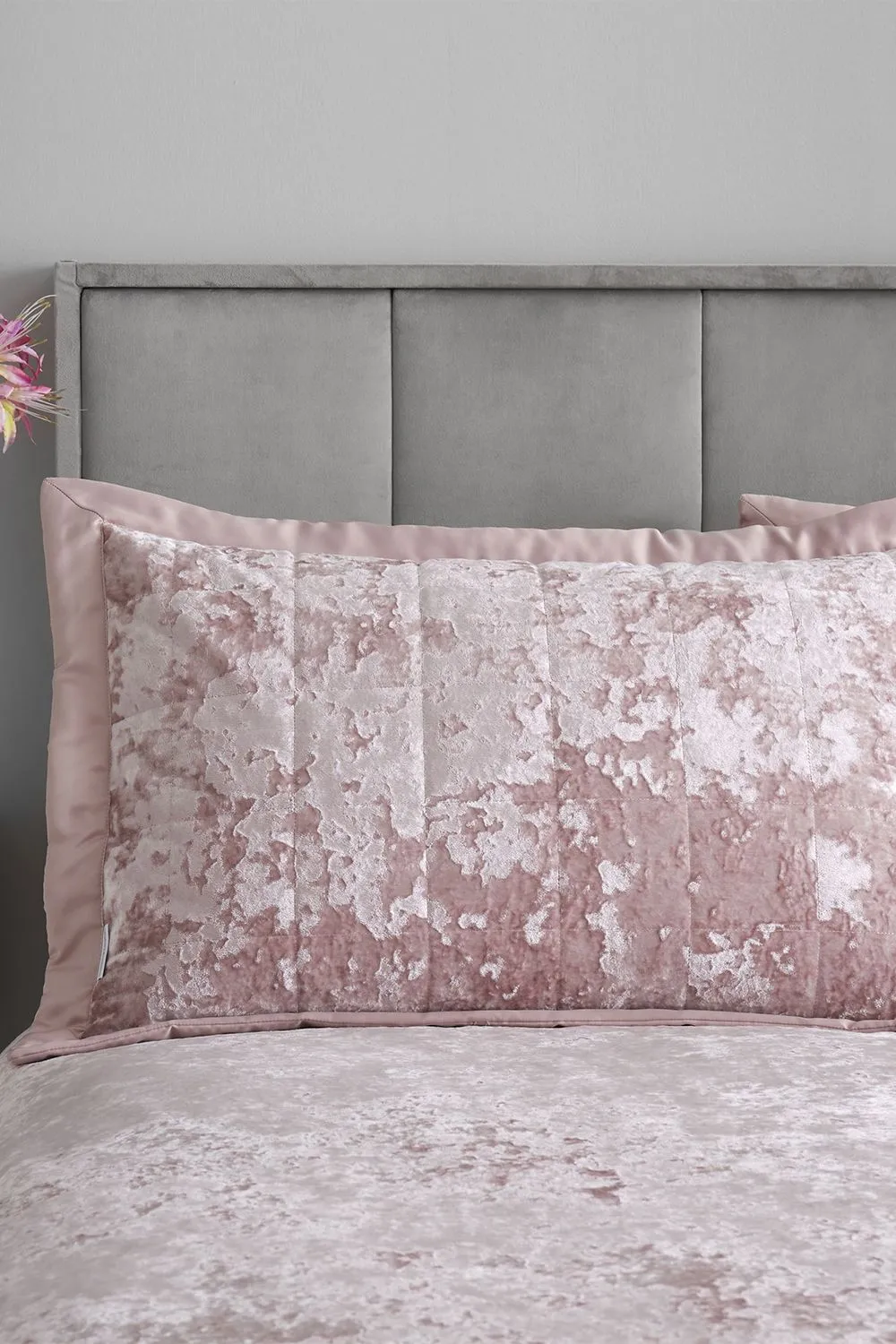 Catherine Lansfield 'Crushed Velvet' Pillowsham Pair in Pink