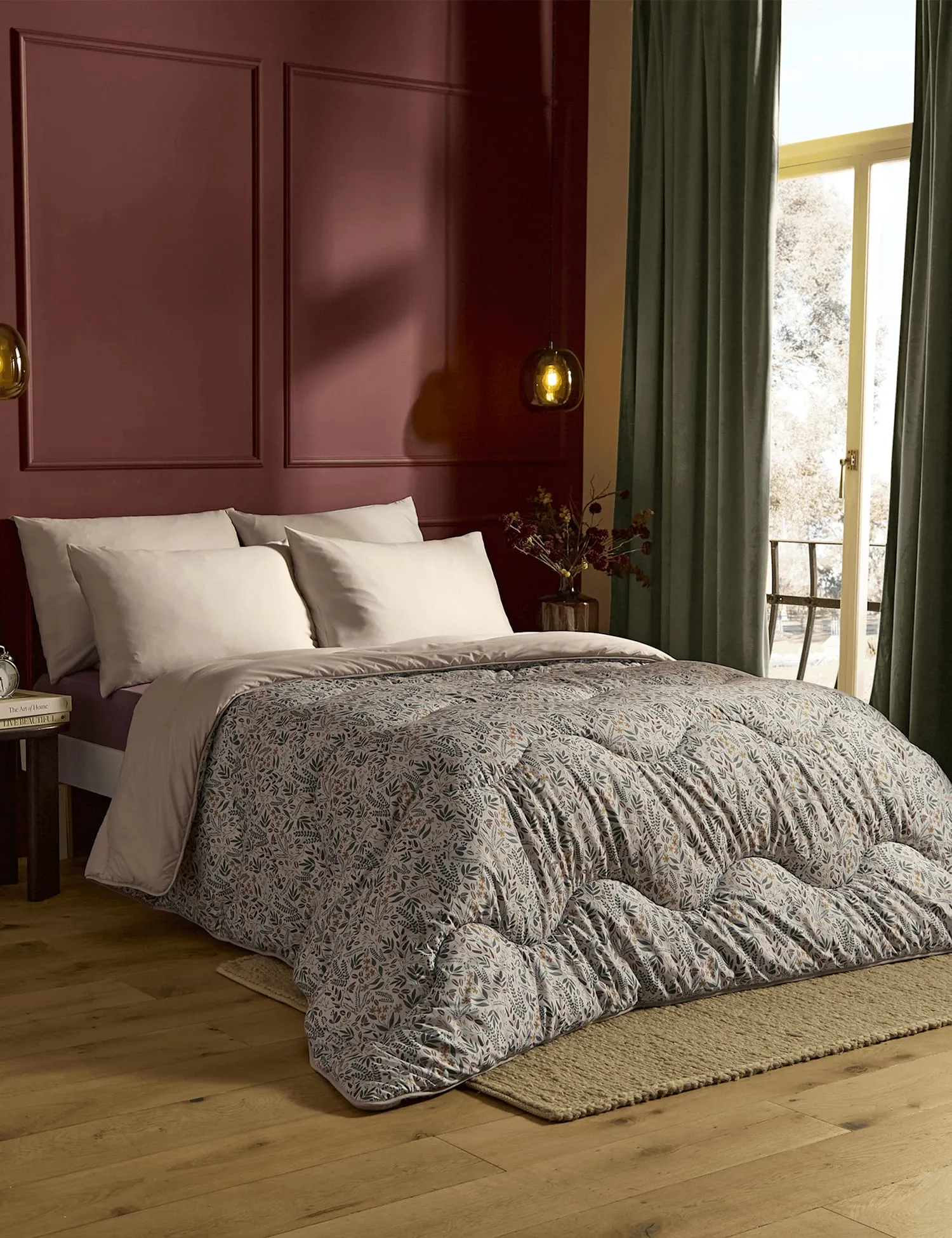 Nightlark Nordic Leaf Floral 10.5 Tog Coverless Duvet Set Green