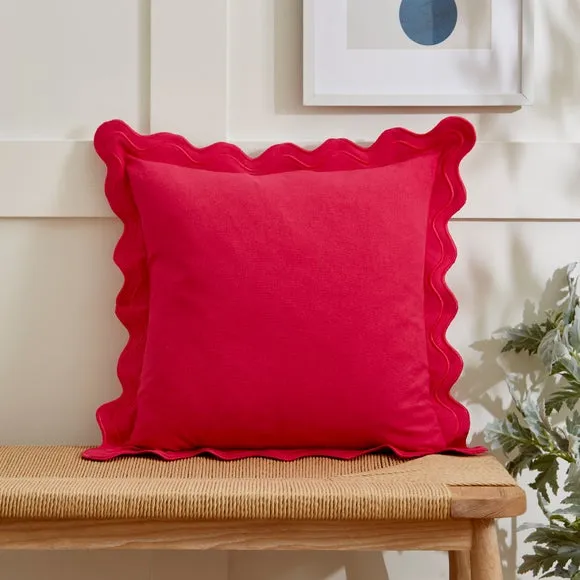 Scalloped Edge Square Cushion 1