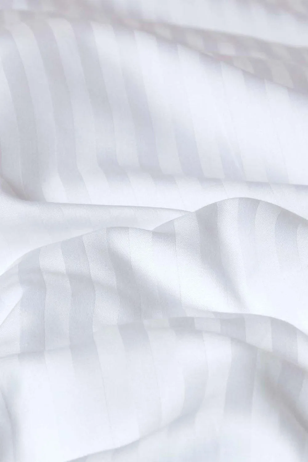 Homescapes Egyptian Cotton Stripe Duvet Cover & Pillowcase 330 TC in White 4