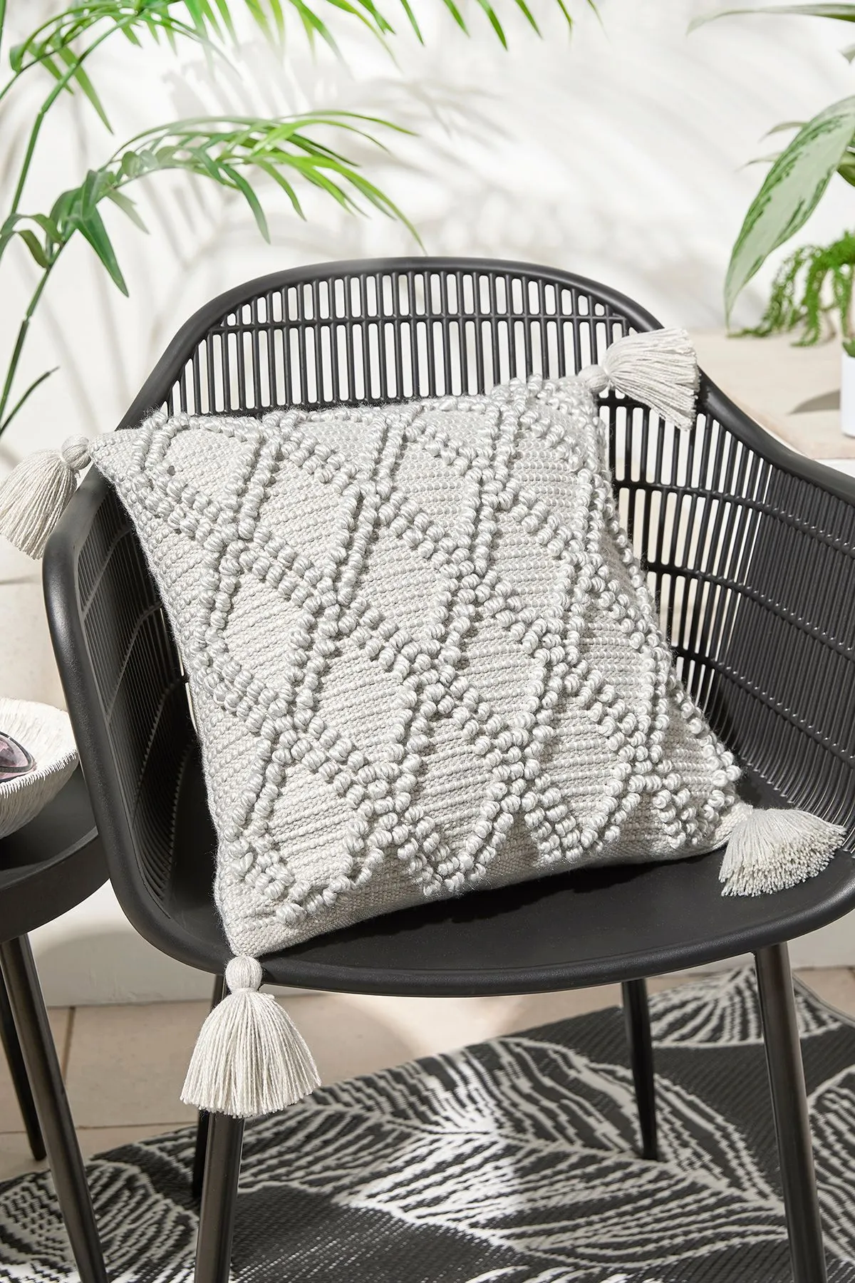Drift Home 'Alda' Outdoor Durable Garden Filled Bench Cushion in Grey