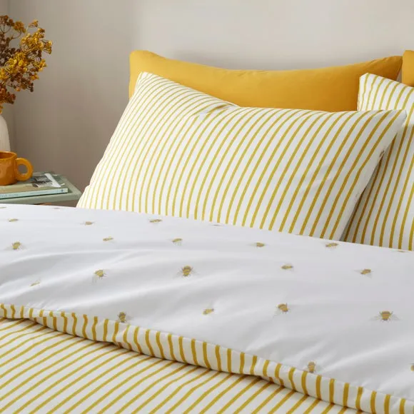 Printed Bee Duvet Cover & Pillowcase Set 4