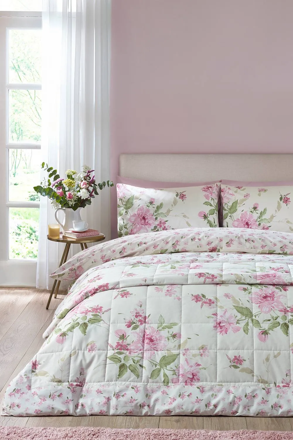 Catherine Lansfield 'Avebury Floral' Reversible Quilted Bedspread in Cream 3