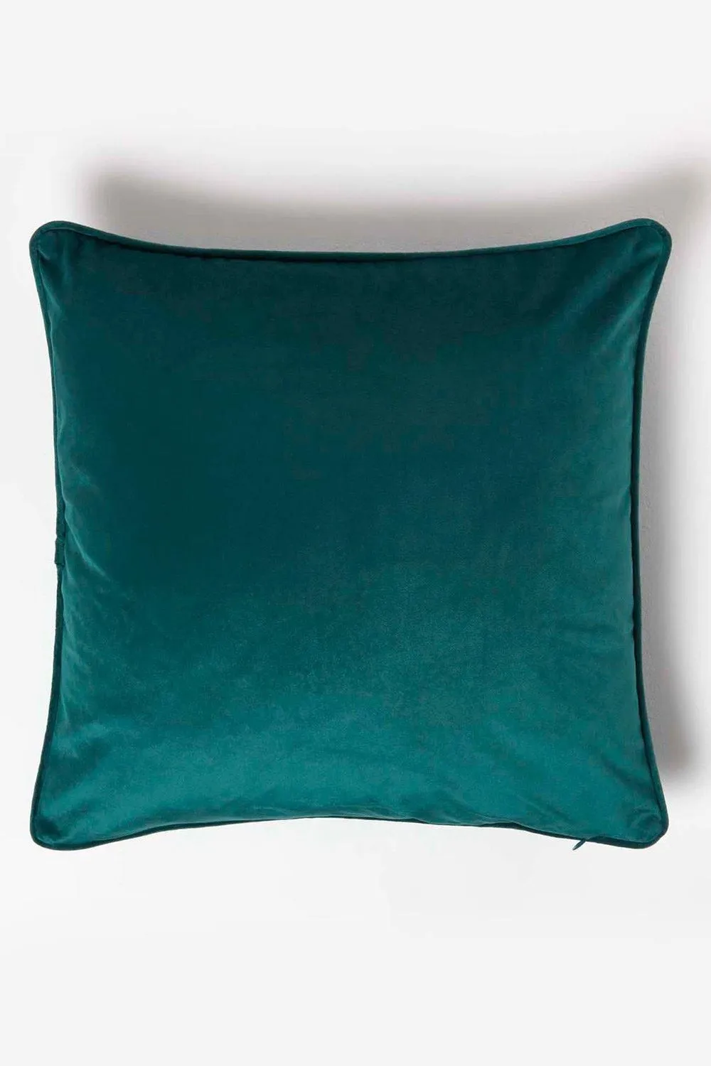 Homescapes Filled Velvet Cushion with Piped Edge 46 x 46 cm in Green 3
