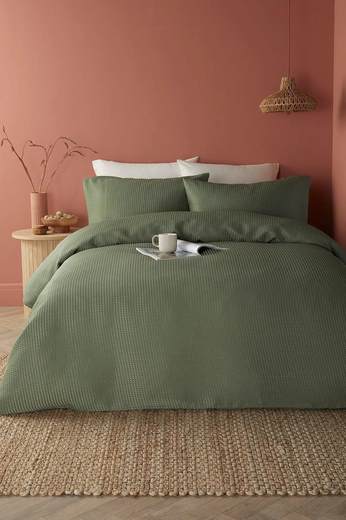 Serene 'Lindly' Waffle Duvet Cover Set in Dark Green