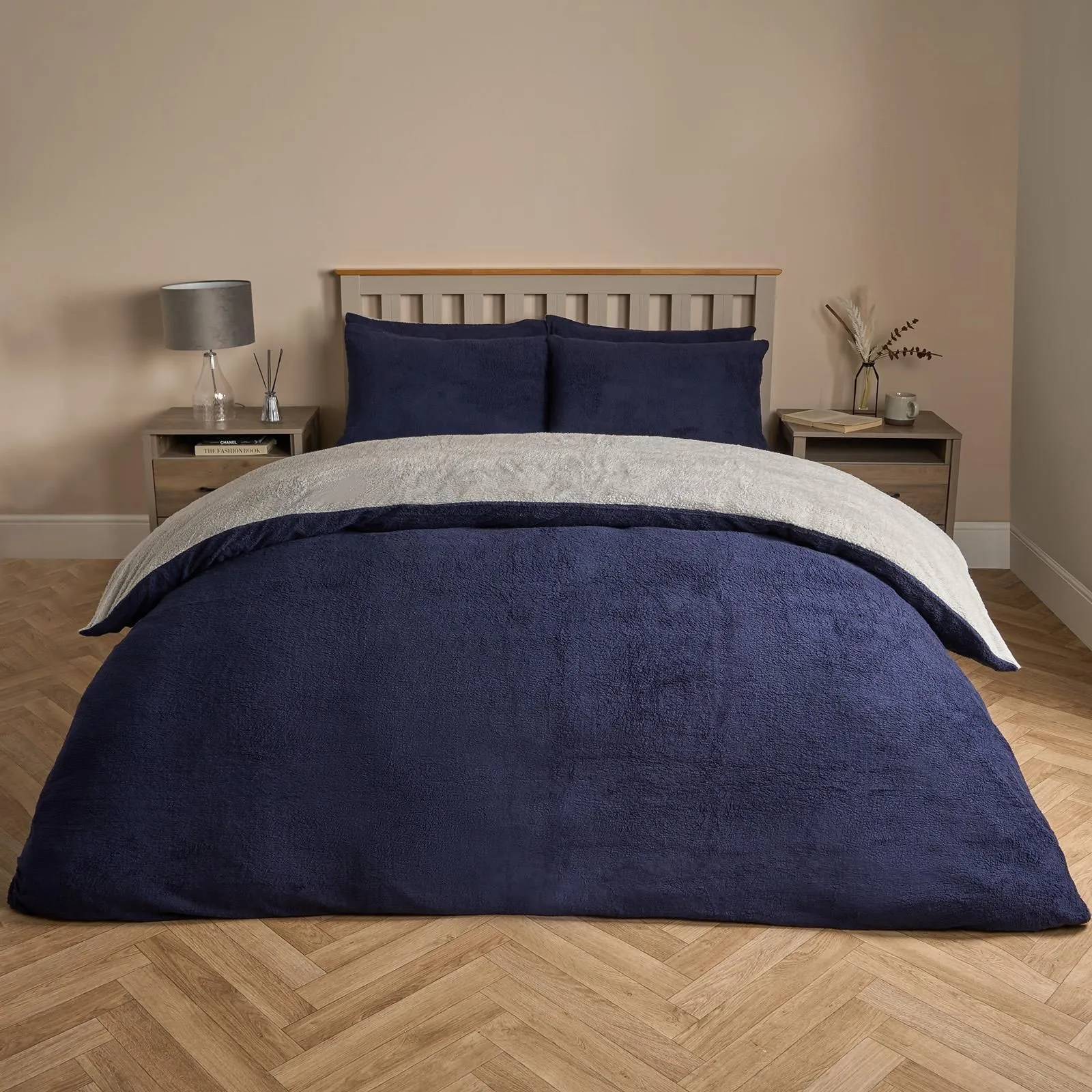 OHS Reversible Teddy Duvet Cover with Pillowcase in Dark Navy
