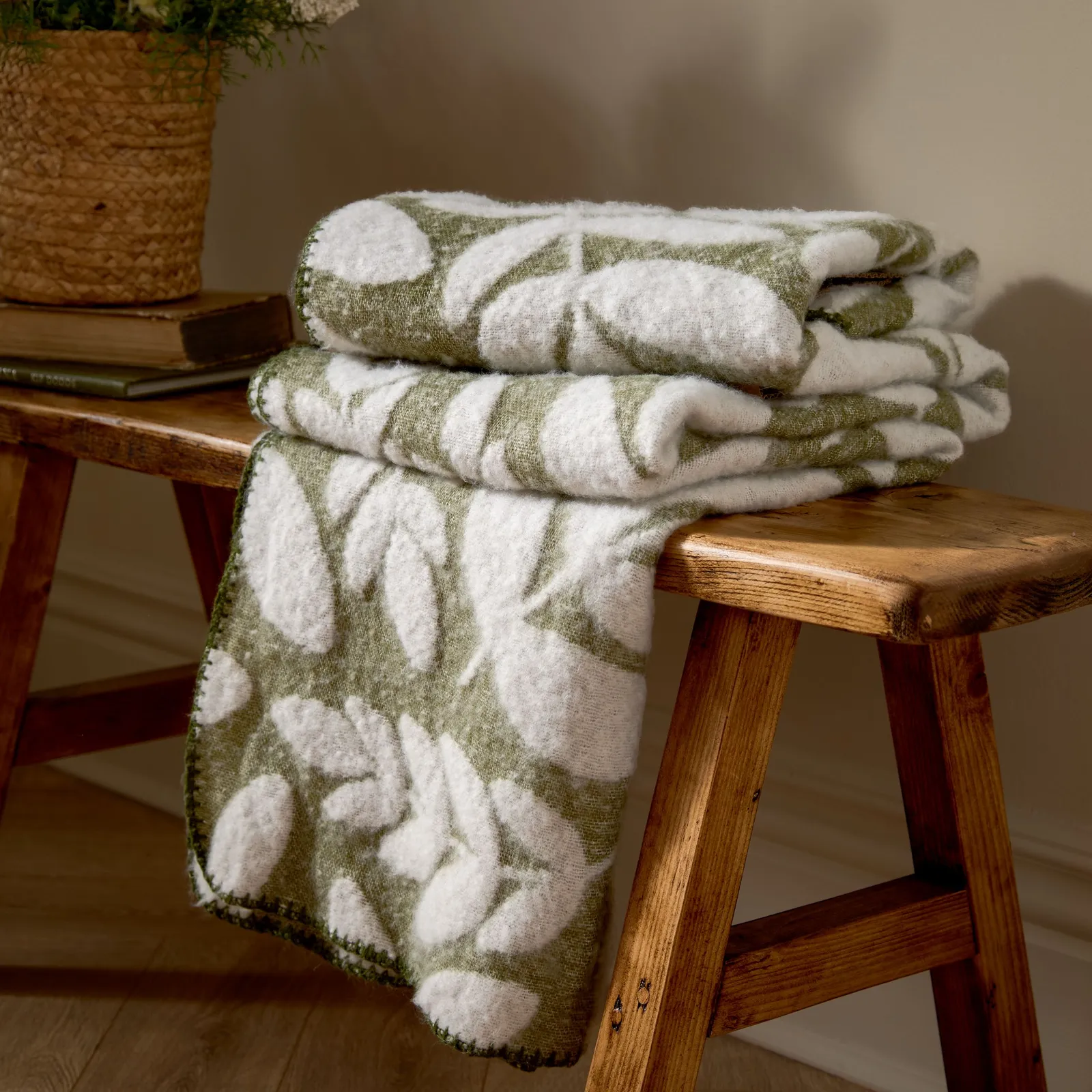 Wylder Nature Hazel Woven Throw in Olive