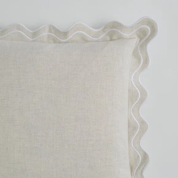 Scalloped Edge Square Cushion 2