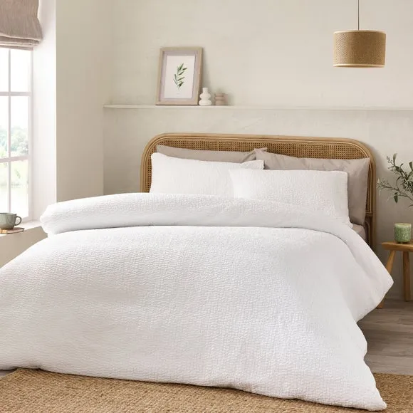 Catherine Lansfield Crinkle Seersucker Duvet Cover & Pillowcase Set 1