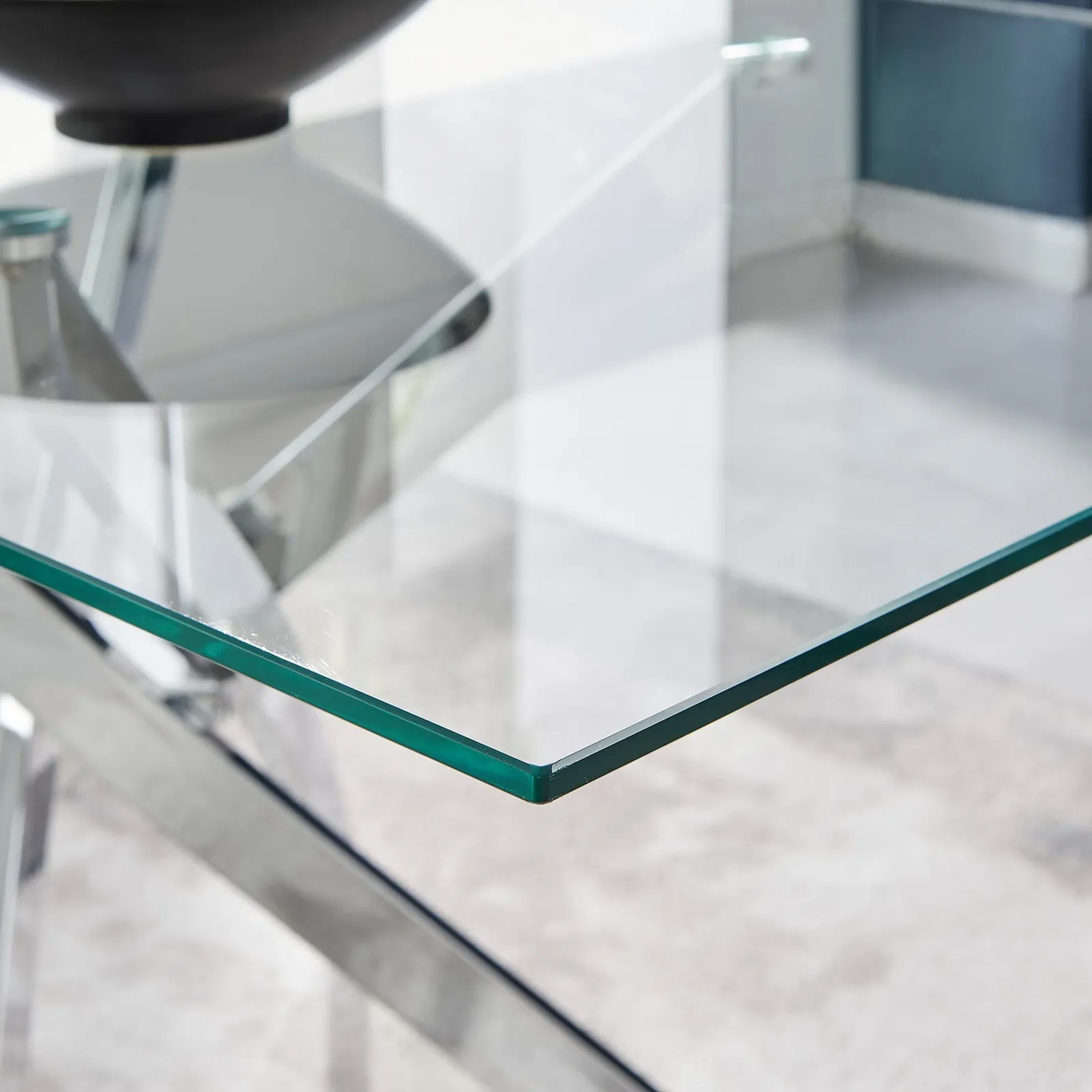 FurnitureboxUK Leonardo 120cm 4-Seater Glass & Chrome Metal Starburst Dining Table in Silver 3