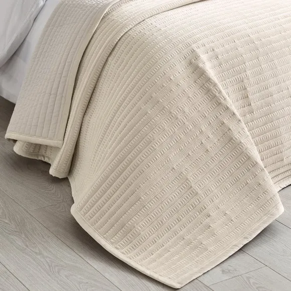 Catherine Lansfield Velvet Pinsonic Bedspread 1